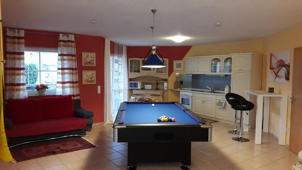 Ferienwohnung Zinn Rockeskyll Екстер'єр фото